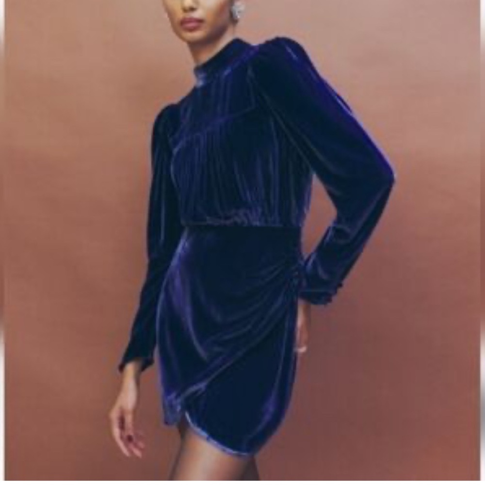 NEW NWT Reformation Blue Velvet Evora Dress 8
